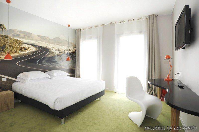 L'Echappee Belle Hotel L'Isle-Jourdain  Ngoại thất bức ảnh